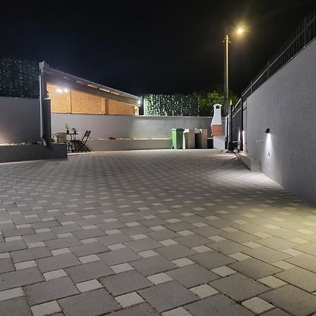 Apartman Dino Τρογκίρ Εξωτερικό φωτογραφία