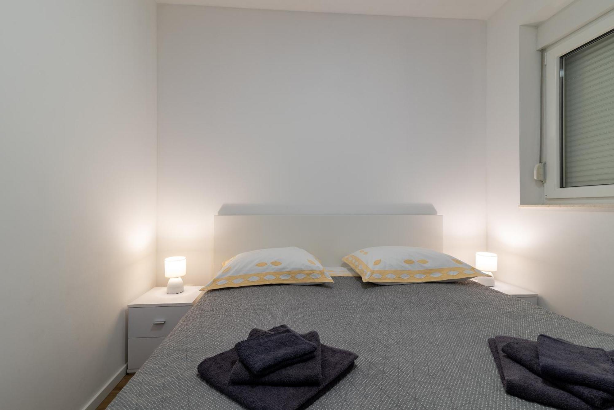 Apartman Dino Τρογκίρ Εξωτερικό φωτογραφία