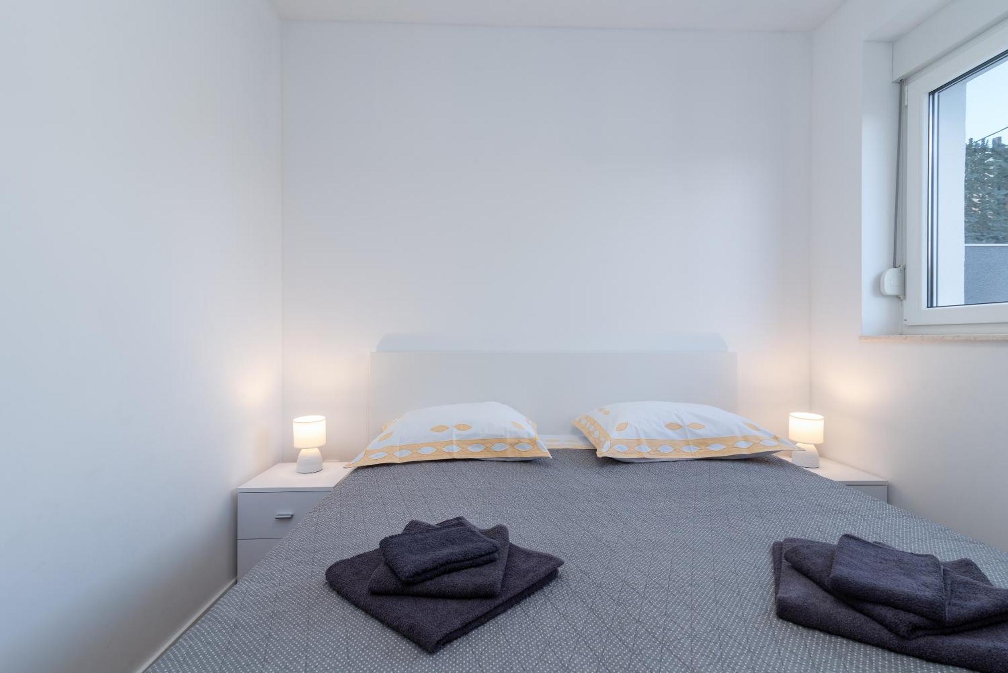 Apartman Dino Τρογκίρ Εξωτερικό φωτογραφία