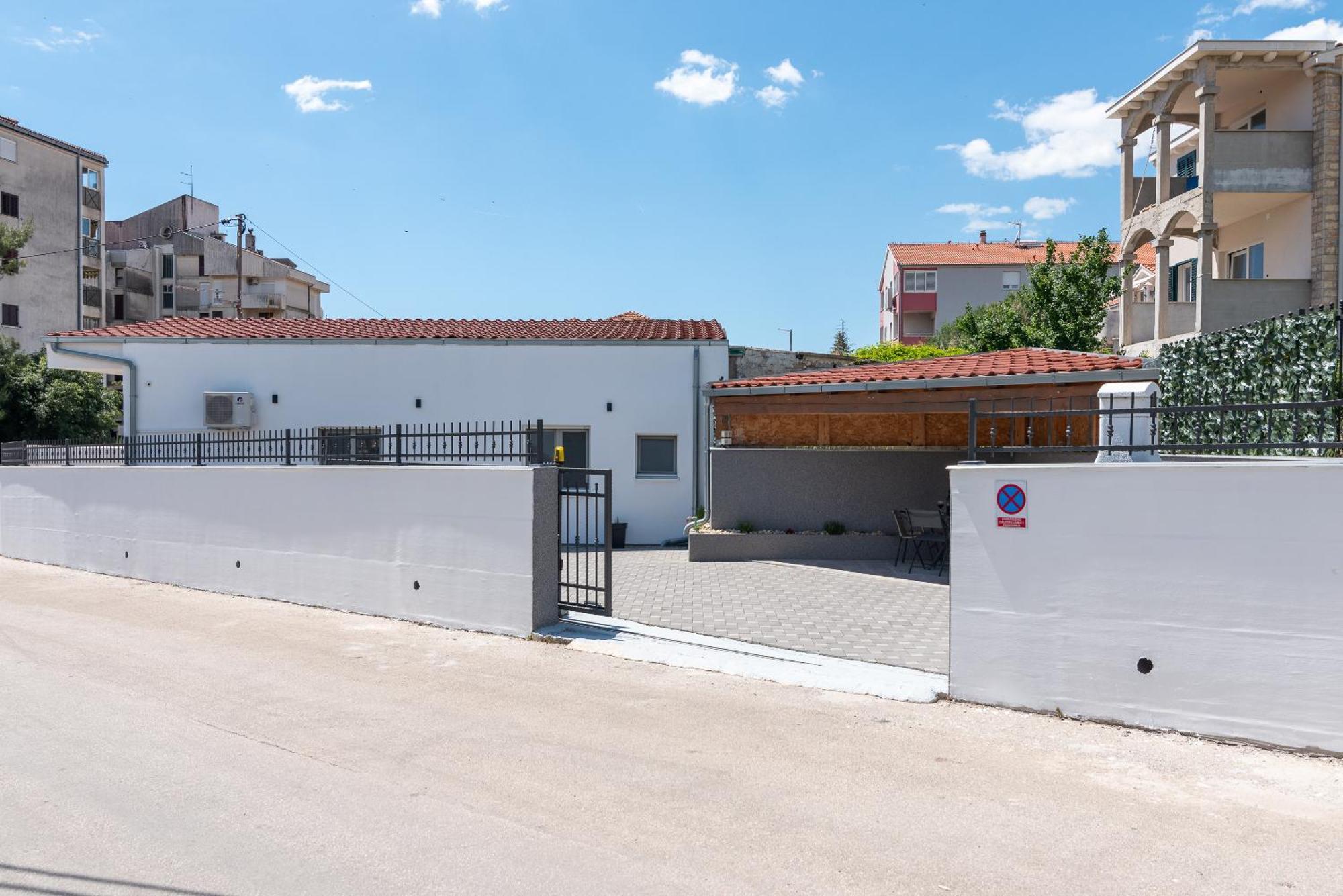 Apartman Dino Τρογκίρ Εξωτερικό φωτογραφία