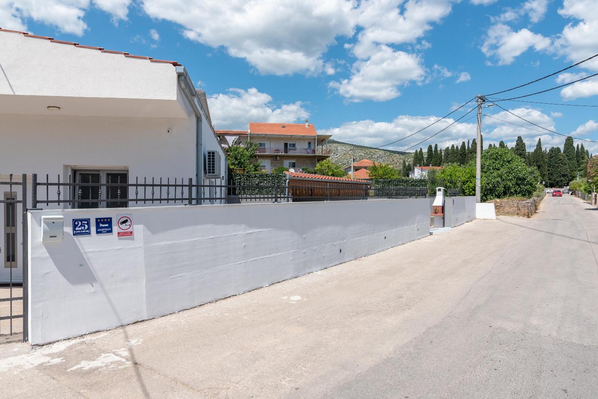 Apartman Dino Τρογκίρ Εξωτερικό φωτογραφία